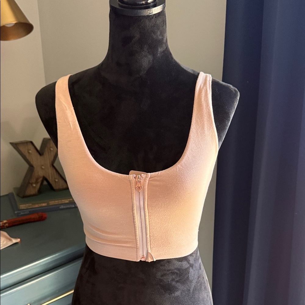 Victoria's Secret Mastectomy Zipper Bra Top 💗💕
